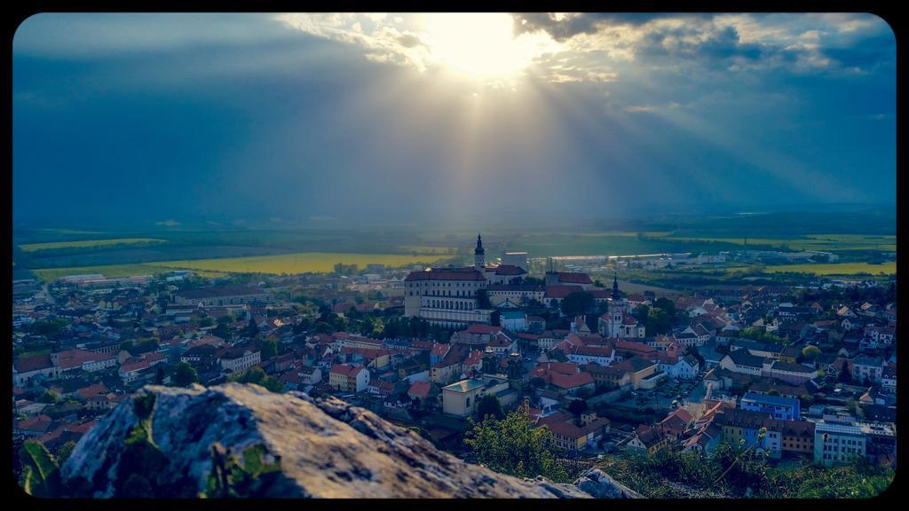 Apartman A Ubytovani U Machu Мікулов Екстер'єр фото